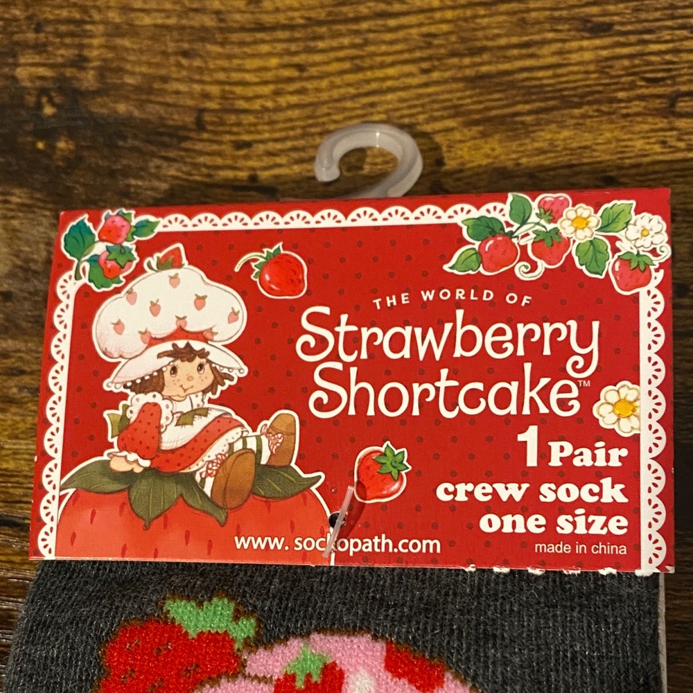 Strawberry Shortcake Crew Socks - Picture 3 of 4